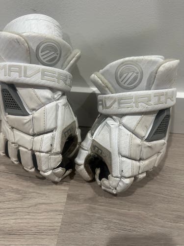 Maverik M5 Lacrosse Gloves 13" (Used)