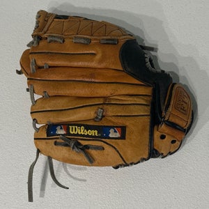 RH Infield Classic Pro Baseball Glove 10.5" (Used)