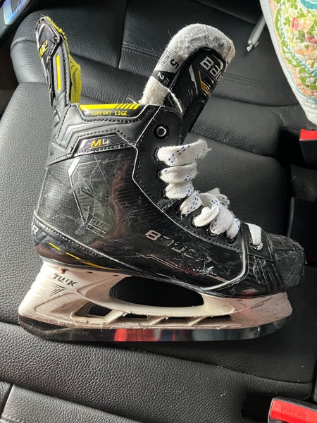 Bauer Supreme M4 Size 5 Fit 2 Hockey Skates used