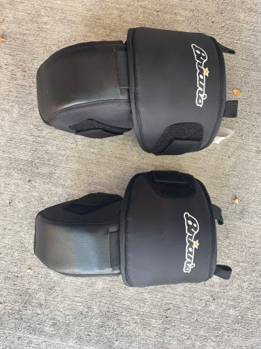 Brian’s knee pads