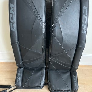 30"  2022 CCM Axis 2.5 Goalie Leg Pads (Used)