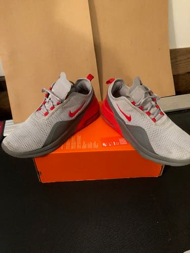 Men's Nike Air Max Motion 2, Wolf Gray & Red, Size 11