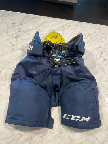 Junior Used Small CCM Tacks 9060 Hockey Pants