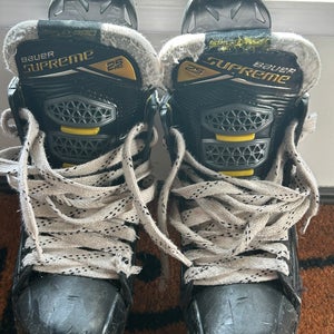Bauer Supreme 2S Pro Hockey Skates Regular Width Pro Stock Size 4.5 (Used)