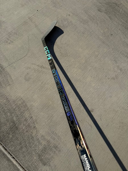 Intermediate CCM RibCor Trigger 9 Pro Right Handed Hockey Stick P29 (New)