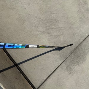 Senior CCM RibCor Trigger 9 Pro Right Handed Hockey Stick P28 (New)
