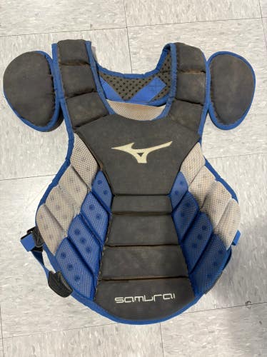 Adult Mizuno Samurai Catcher's Chest Protector (Used)
