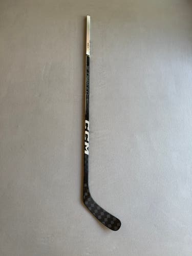 Like New 70 Flex P28M Senior CCM Jetspeed FT6 Pro Left Hand Pro Stock Hockey Stick