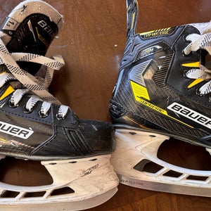 Bauer Supreme M4 Hockey Skates Regular Width Size 1.5 (Used)