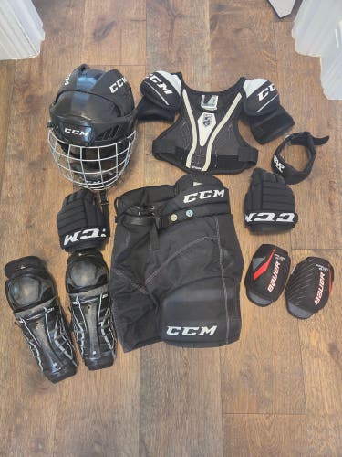 Youth small kids hockey Starter Kit (Used) with gear bag