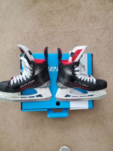 2023 Bauer Vapor X4 Hockey Skates 6 (Used)