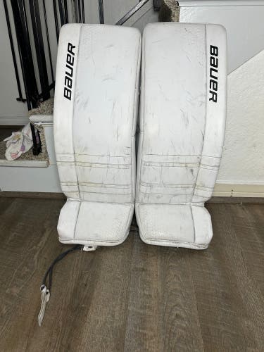 30" 2022 Bauer GSX Goalie Leg Pads (Used)