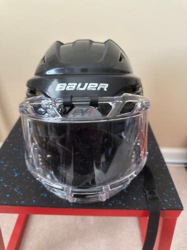 Medium Bauer Re-Akt 95 Helmet CCM FV1 Shield (Used)