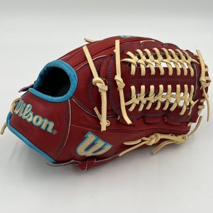 Wilson a2000 D33 11.75 pitchers infield baseball glove