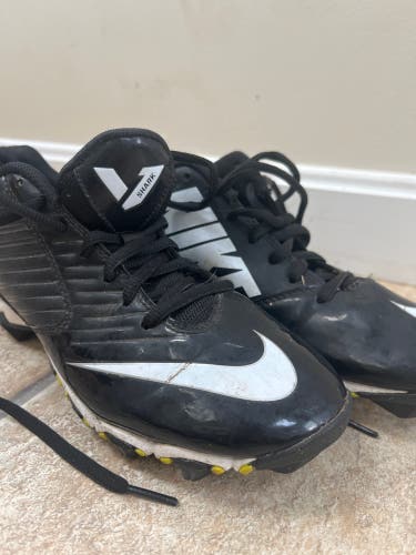 Men's  Size M 6.5 (W 7.5) Nike Vapor Edge Shark (Used)
