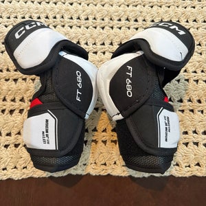 Medium Junior CCM Elbow Pads (Used)