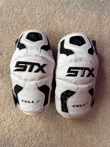 Youth Small Adult STX Cell IV Arm Pads (Used)