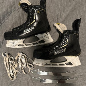 Bauer Supreme 2S Hockey Skates  8 (Used)