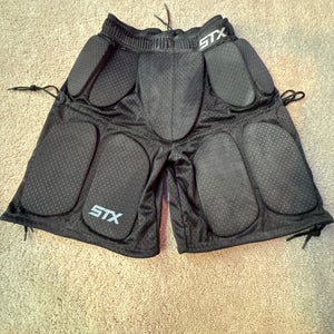 Black Youth Small / Medium Boys STX Padded Shorts (Used)