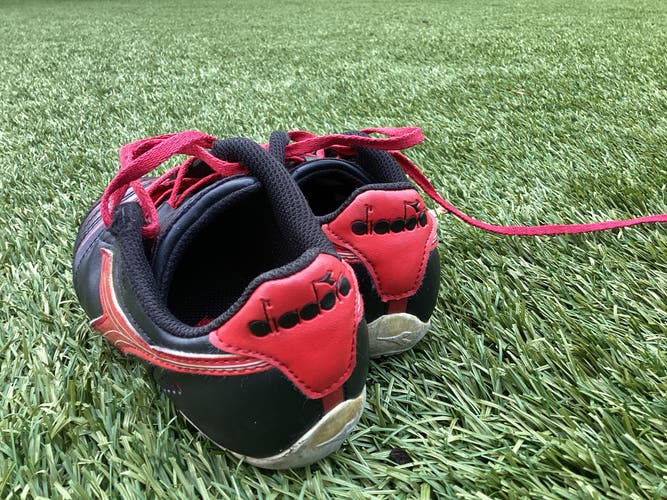 DiaDora Size 13 Kids Cleats(Used)