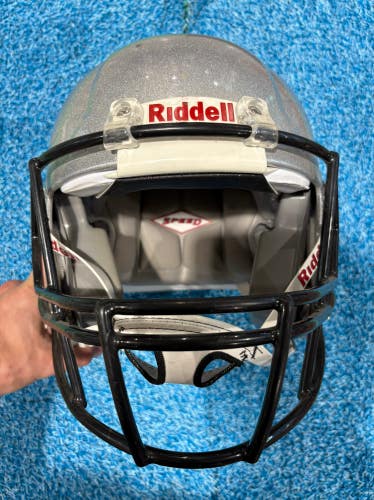 Youth Small Riddell Speed Helmet (Used)
