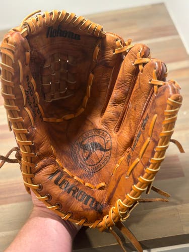 Nokona Buckaroo AMG 175K Baseball Glove