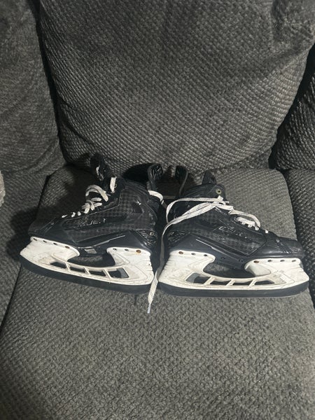 2023 Bauer Supreme Mach Hockey Skates  9 (Used)