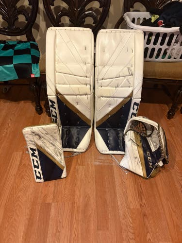 33" 2021 CCM Eflex 5 Regular Goalie Full Set Pro Stock (Used)