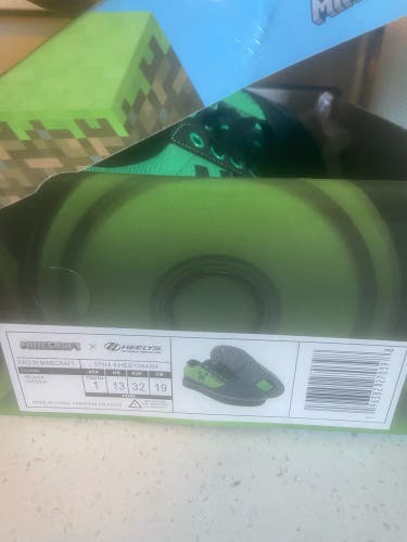 New Mindcraft Heelys