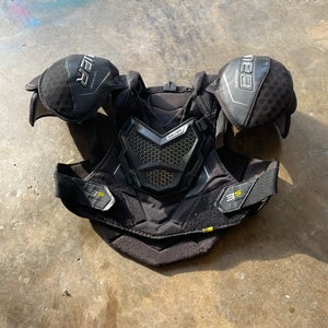 Intermediate Large CCM Supreme Shoulder Pads (Used)