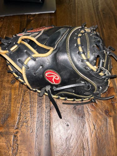 2022 Catcher's Rawlings RH Heart of the Hide Baseball Glove 33.5" (Used)