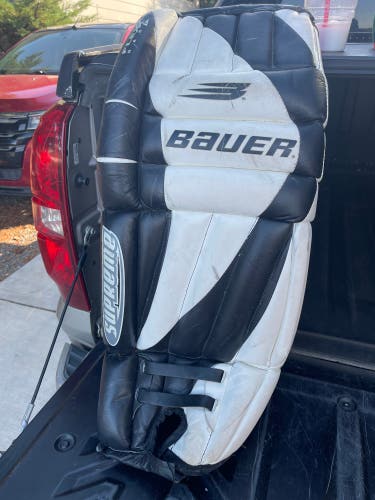 32"  Bauer Goalie Leg Pads Used(RIGHT LEG ONLY)