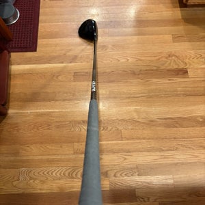 TaylorMade Left Hand Driver Regular Flex 10.5 Loft (Used)