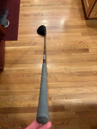 TaylorMade Left Hand Driver Regular Flex 10.5 Loft (Used)