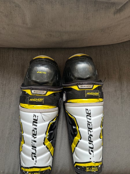 Junior Bauer Supreme Matrix 12" Shin Pads  (Used)