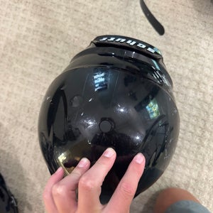 Youth Medium Schutt Vengeance A11 Helmet (Used)