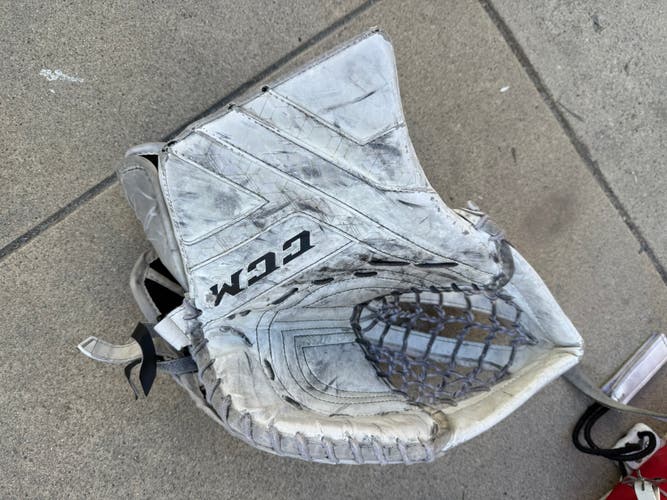 CCM Axis 1.5 Regular (Used)