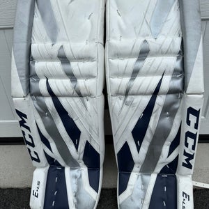 30"  2019 CCM Extreme Flex E4.5 Goalie Leg Pads  (Used)