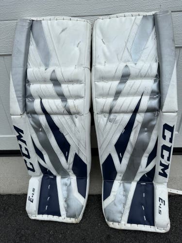 30" 2019 CCM Extreme Flex E4.5 Goalie Leg Pads (Used)