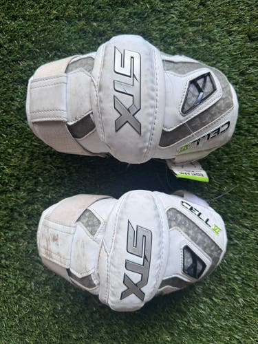Small Youth STX Cell VI Arm Pads (Used)