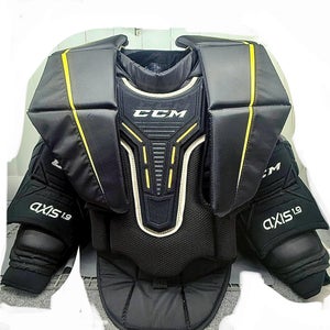 Medium CCM Axis 1.9 Goalie Chest Protector