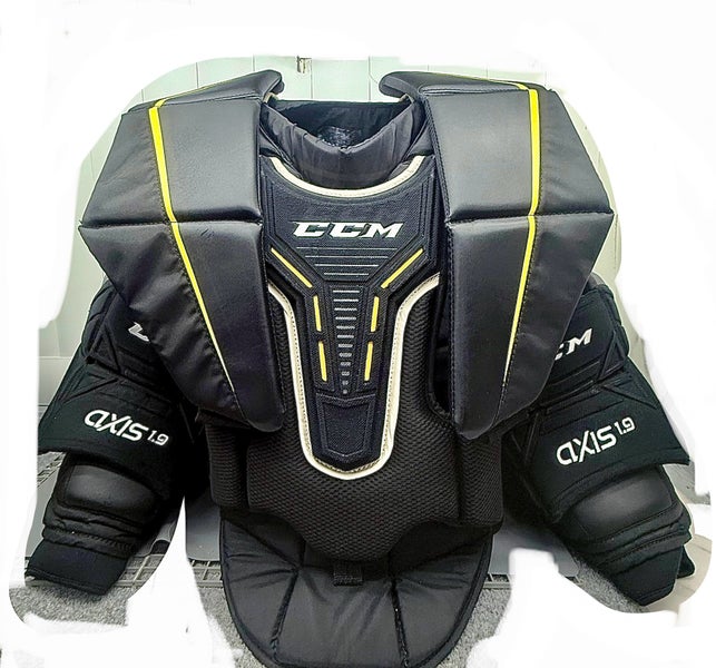 Medium CCM Axis 1.9 Goalie Chest Protector