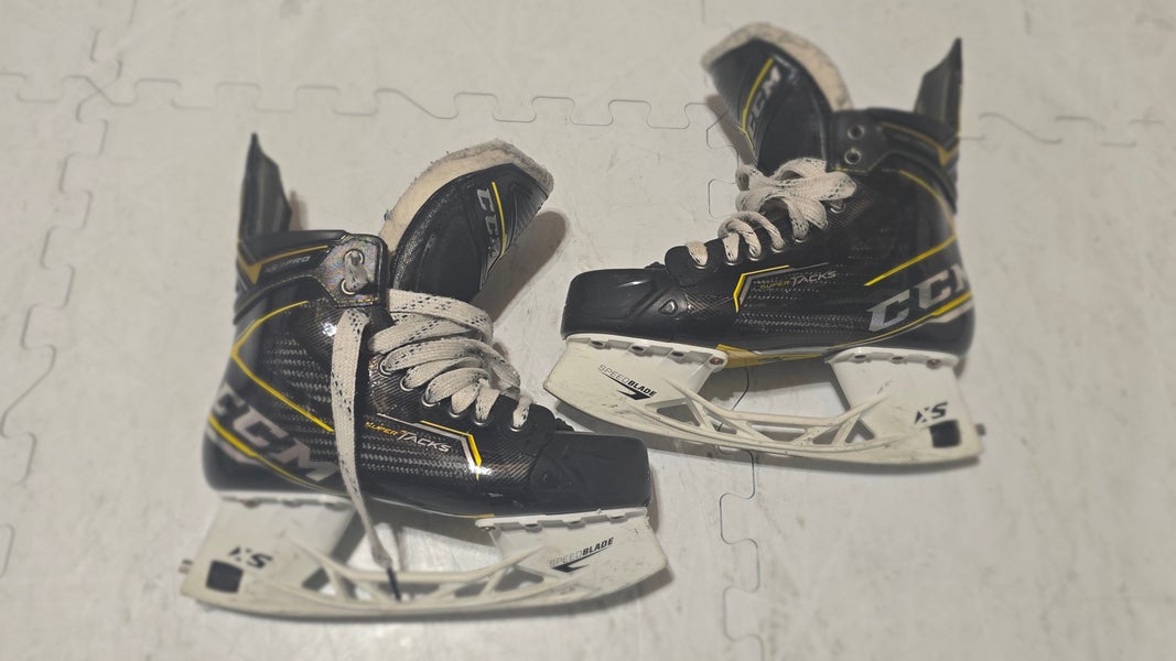 CCM Super Tacks AS3 Pro Hockey Skates Regular Width Size 6.5 (Used)