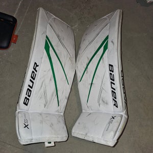 Medium Bauer Vapor X5 Pro Goalie Leg Pads (Used)