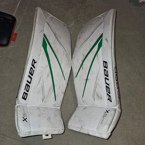 Medium Bauer Vapor X5 Pro Goalie Leg Pads (Used)