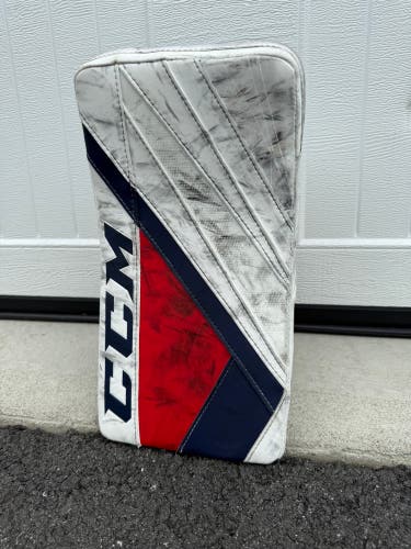 CCM Extreme Flex 5.9 Regular (Used)