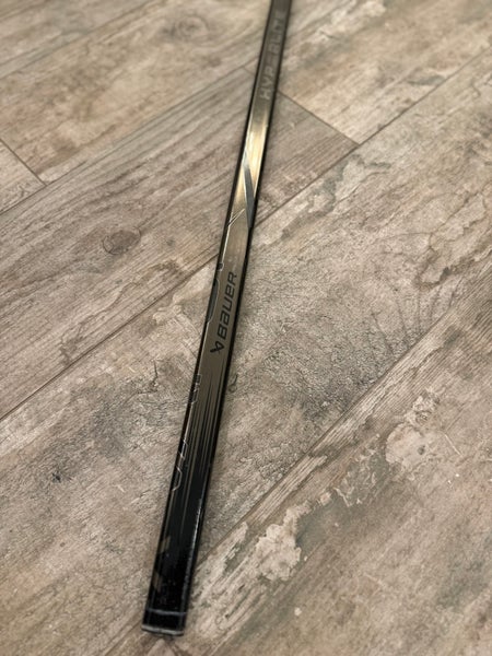 Senior Bauer Vapor Hyperlite 2 Right Handed Hockey Stick P92  (Used)