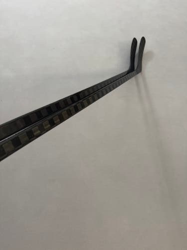 *2 Pack* of New 77 Flex P88 Senior Blackout Bauer Nexus 2N Pro Left Hand Pro Stock Hockey Sticks