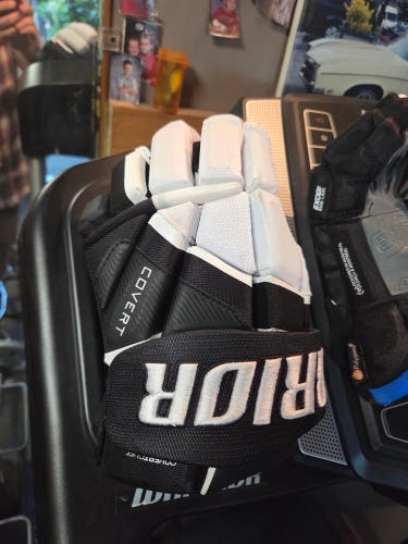 Warrior Covert QR6 Gloves 13" Pro Stock (Used)