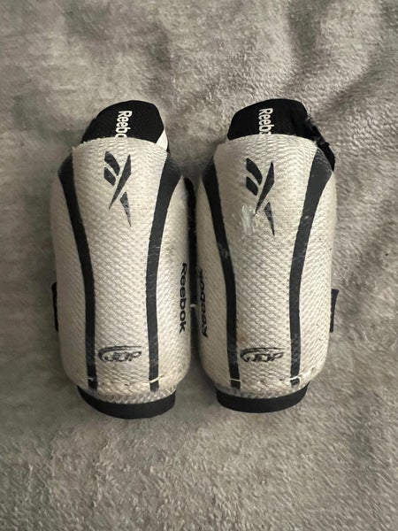 Small Youth Reebok 2k Elbow Pads (Used)